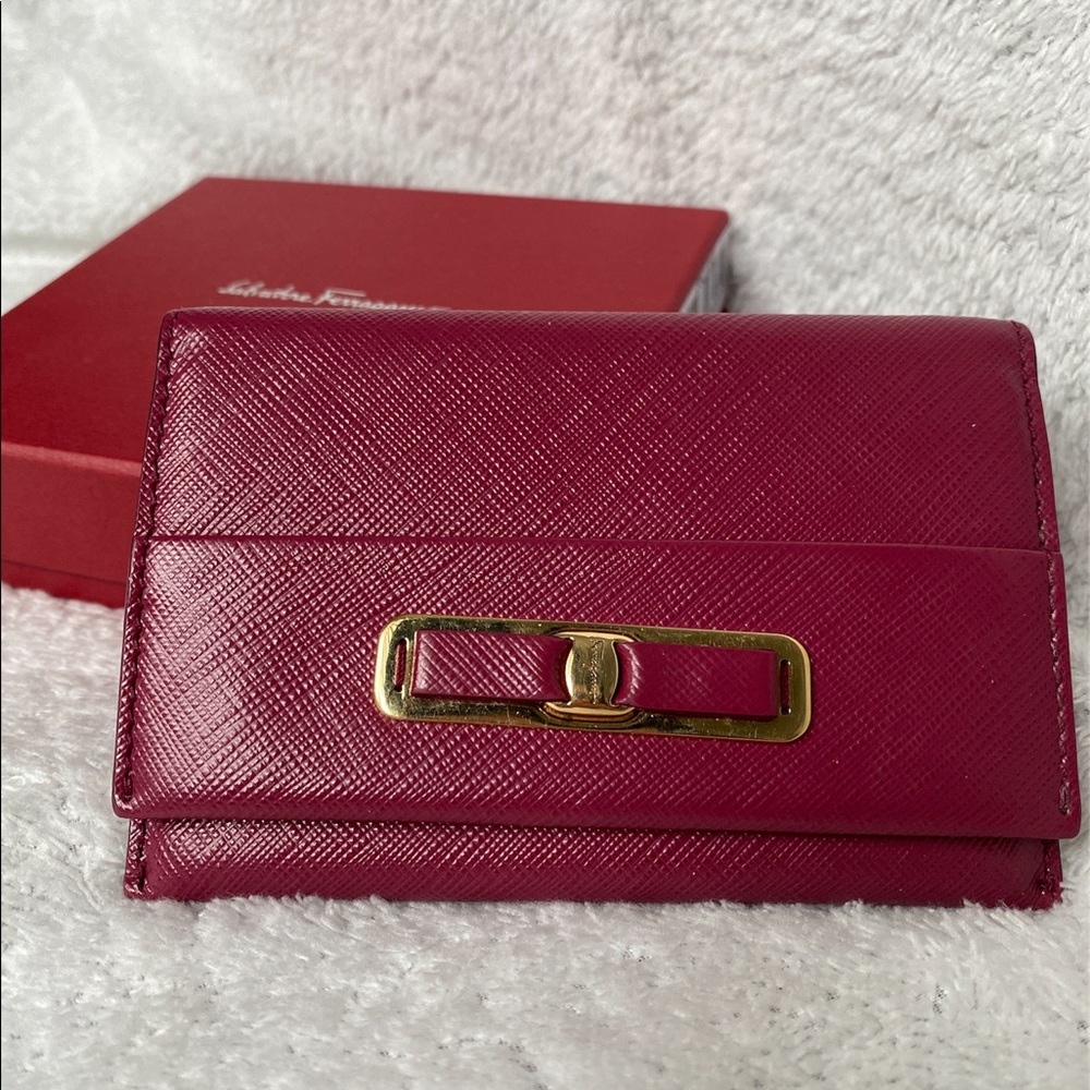 Salvatore Ferragamo pink compact wallet